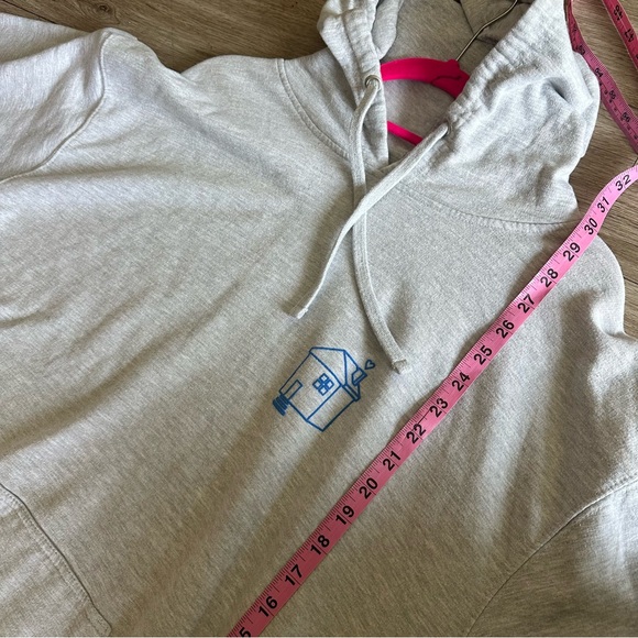 Harry’s house track list hoodie - Picture 4 of 5